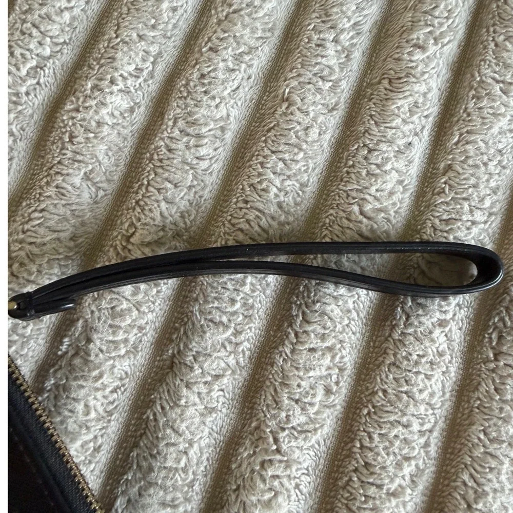 Kate Spade New York Saffiano Leather Wristlet Pouch Black Beige Colorblock